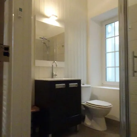 بيت للعطل Maison En Pierre Renovee, 8 Couchages, Terrasse Bois, Proche Bois De La Chaise - Fr-1-224b-162 *