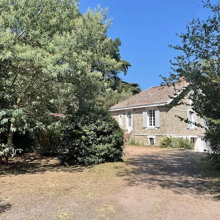 Maison En Pierre Renovee, 8 Couchages, Terrasse Bois, Proche Bois De La Chaise - Fr-1-224b-162 بيت للعطل
